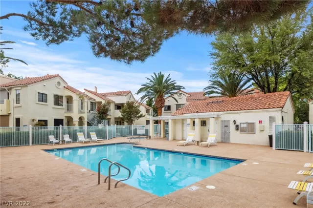 MLS: 2412706 Condo For Sale