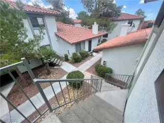 Photo #2: 2412721 Listing 