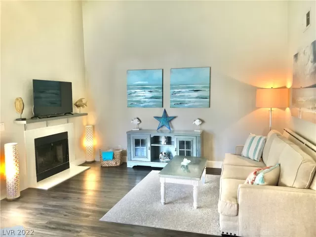 MLS: 2412726 Condo For Sale