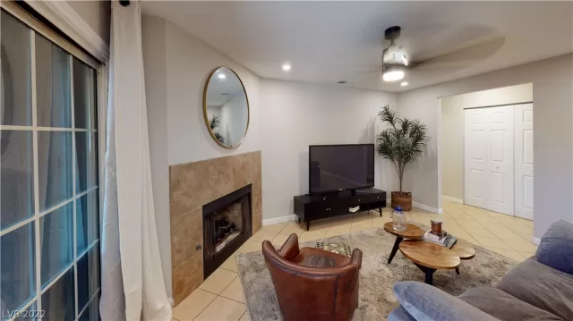 MLS: 2412752 Condo For Sale