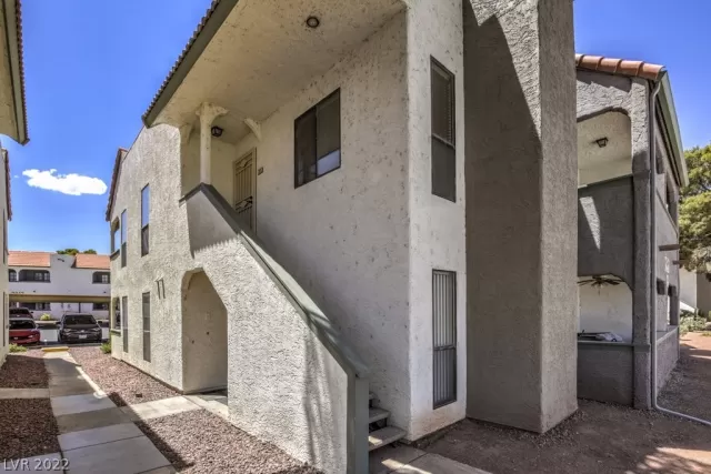 MLS: 2412754 Condo For Sale