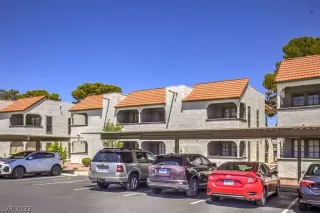 Photo #1: 2412754 Listing