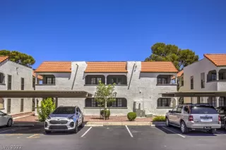 Photo #2: 2412754 Listing