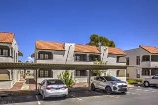 Photo #3: 2412754 Listing