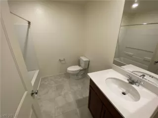 Photo #6: 2412784 Listing 