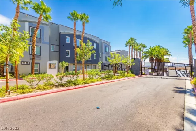 MLS: 2412802 Condo For Sale