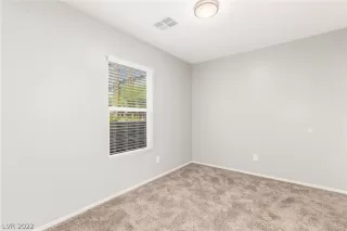 Photo #3: 2412802 Listing 