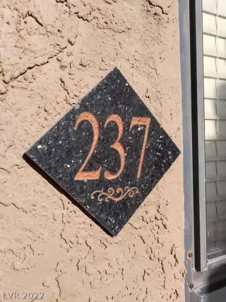 Photo #3: 2412811 Listing 