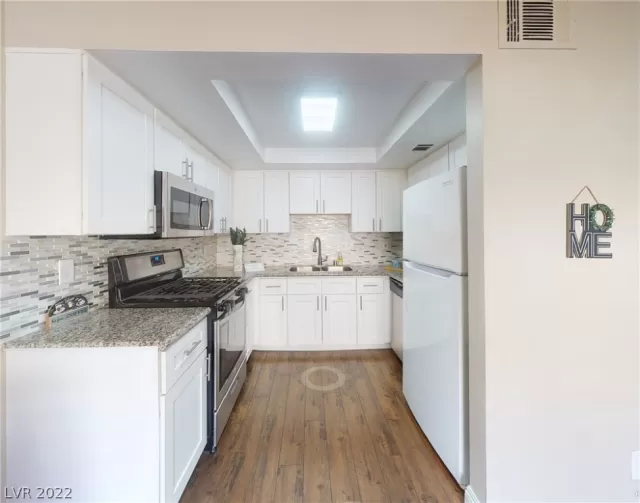 MLS: 2412858 Condo For Sale