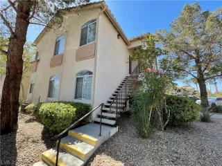 Photo #1: 2412875 Listing