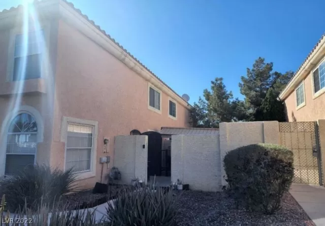 MLS: 2412906 Condo For Sale