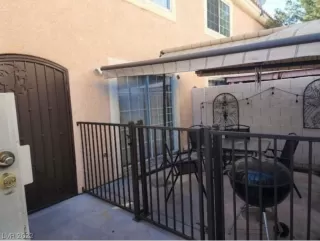 Photo #2: 2412906 Listing 