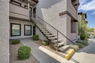 Photo #1: 2412959 Listing