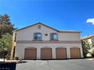 Photo #1: 2413011 Listing