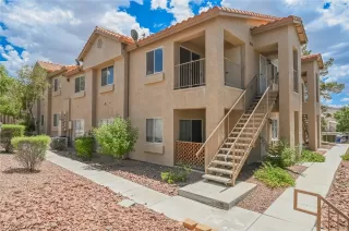 Photo #4: 2413014 Listing 