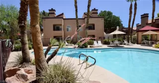 Photo #4: 2413030 Listing 