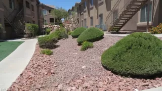 Photo #3: 2413032 Listing 