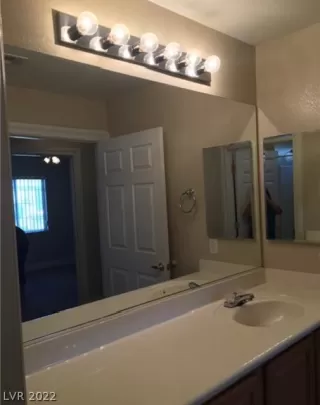 Photo #3: 2413071 Listing 