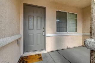 Photo #4: 2413073 Listing