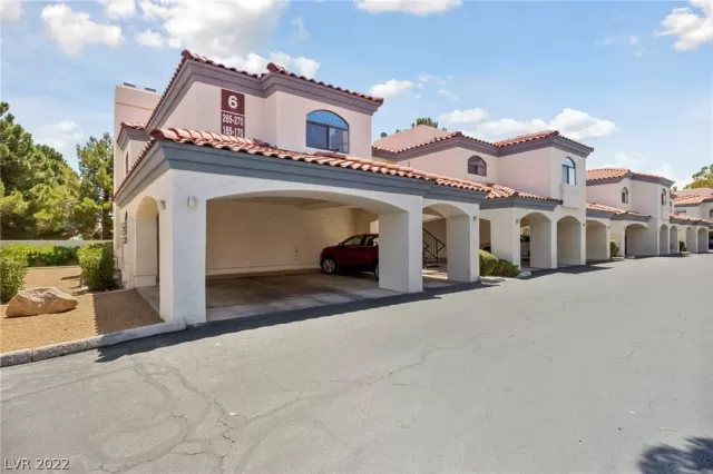 MLS: 2413076 Condo For Sale