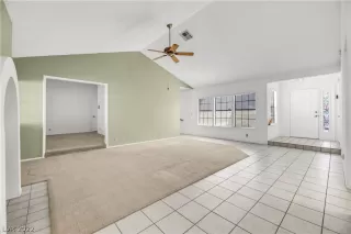 Photo #3: 2413130 Listing