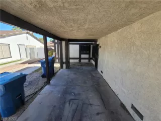 Photo #1: 2413143 Listing 