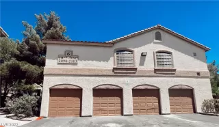 Photo #1: 2413199 Listing