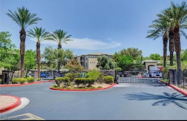 MLS: 2413214 Condo For Sale