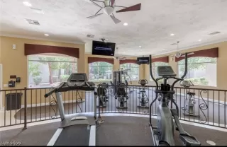 Photo #2: 2413214 Listing 