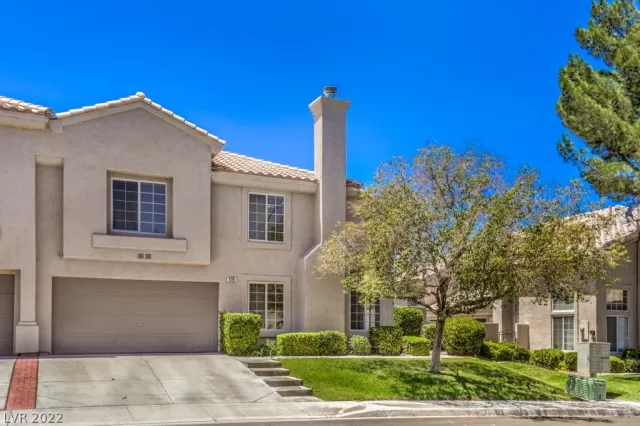 MLS: 2413221 Condo For Sale