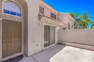 Photo #6: 2413221 Listing