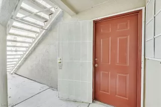 Photo #1: 2413224 Listing