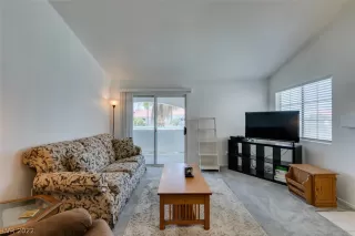 Photo #2: 2413264 Listing