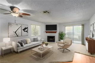 Photo #4: 2413339 Listing 