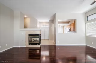 Photo #4: 2413377 Listing 