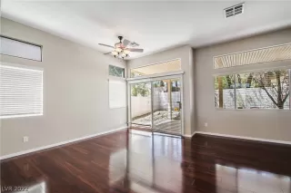 Photo #6: 2413377 Listing 