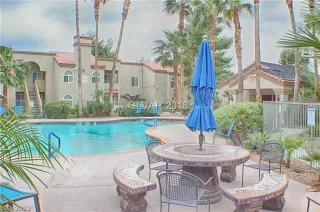 Photo #1: 2413442 Listing