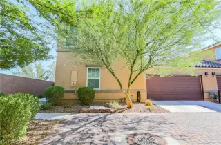 Photo #1: 2413452 Listing 