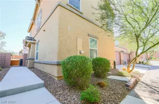 Photo #2: 2413452 Listing 