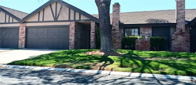 MLS: 2413477 Condo For Sale