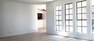 Photo #5: 2413477 Listing