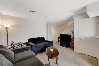 Photo #2: 2413530 Listing 