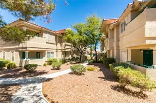 Photo #6: 2413635 Listing