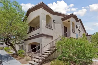 Photo #1: 2413636 Listing 