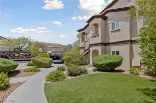 Photo #2: 2413636 Listing 