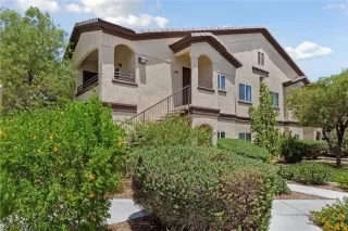 Photo #4: 2413636 Listing 