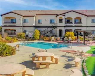 Photo #6: 2413636 Listing 