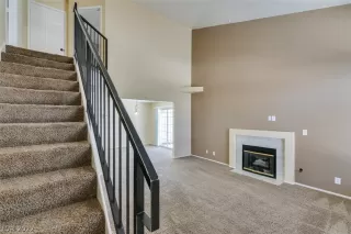 Photo #3: 2413719 Listing