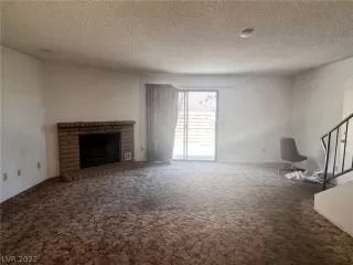 Photo #1: 2413725 Listing