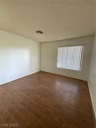 Photo #4: 2413726 Listing 